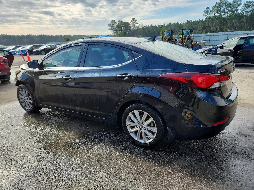 2015 HYUNDAI ELANTRA SE  