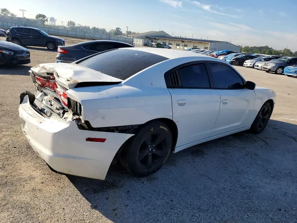 2014 DODGE CHARGER SE  