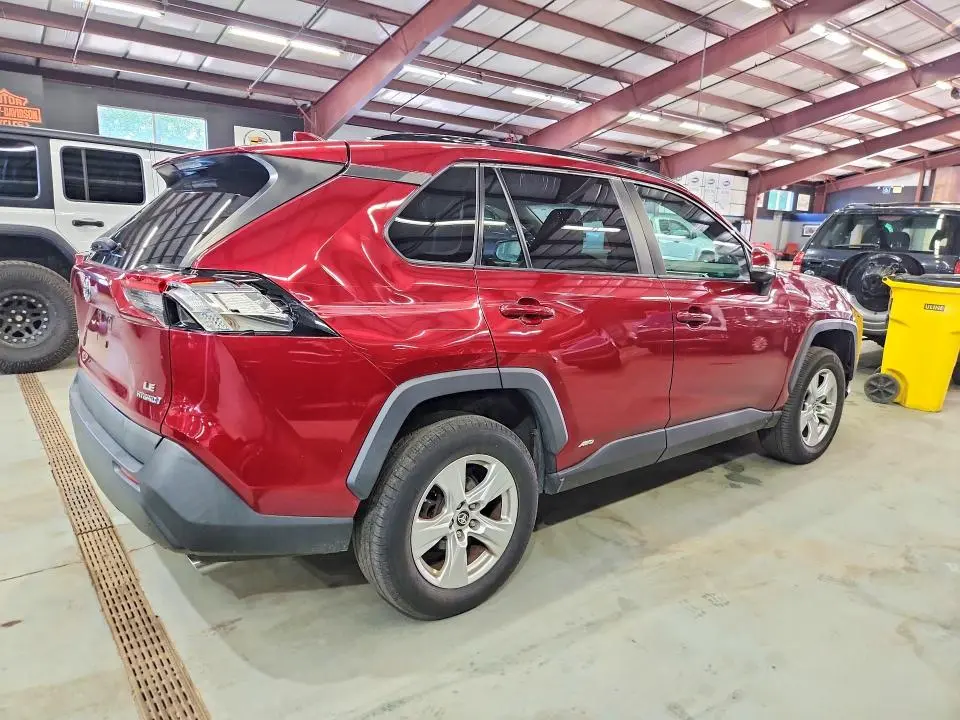 2019 TOYOTA RAV4 LE  