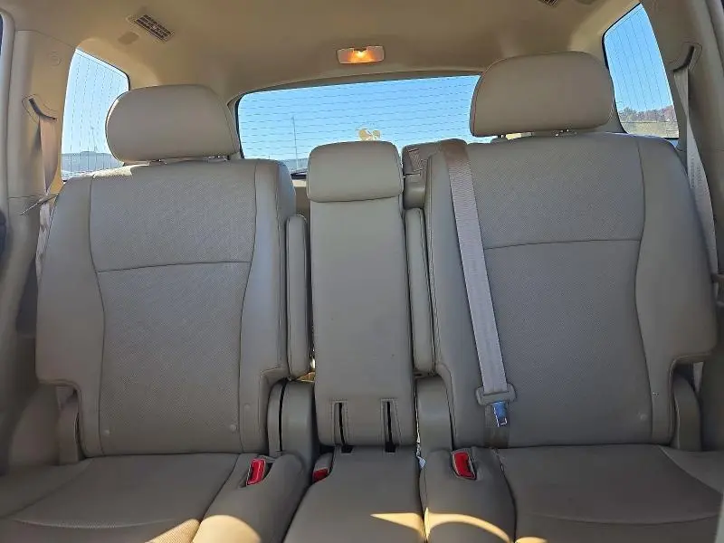 2012 TOYOTA HIGHLANDER LIMITED  