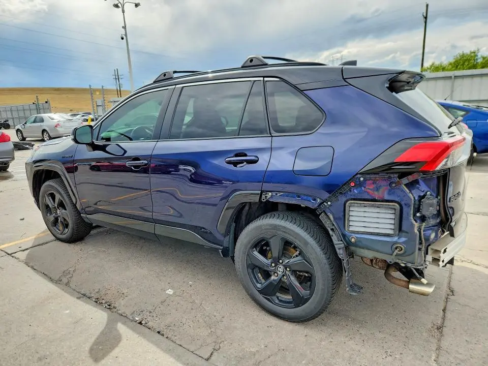 2020 TOYOTA RAV4 XSE  