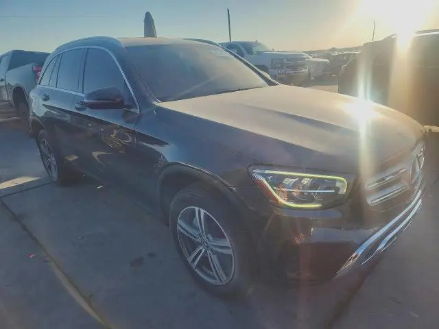 2020 MERCEDES-BENZ GLC 300  