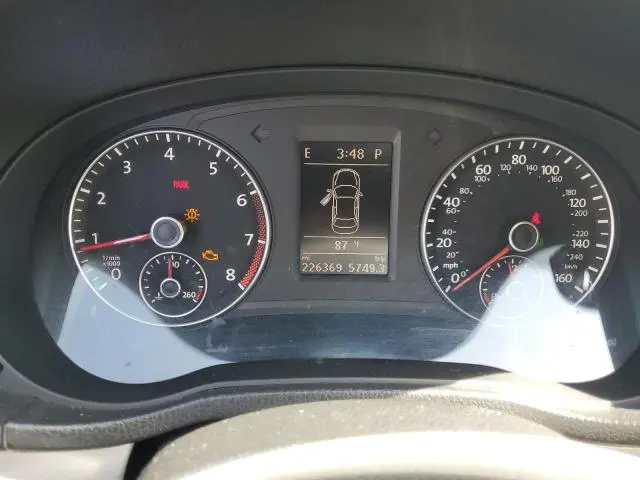 2013 VOLKSWAGEN PASSAT SE  