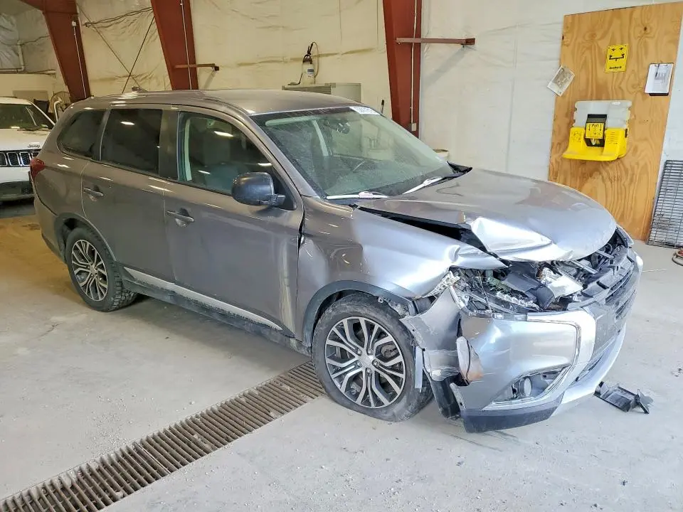 2017 MITSUBISHI OUTLANDER ES  