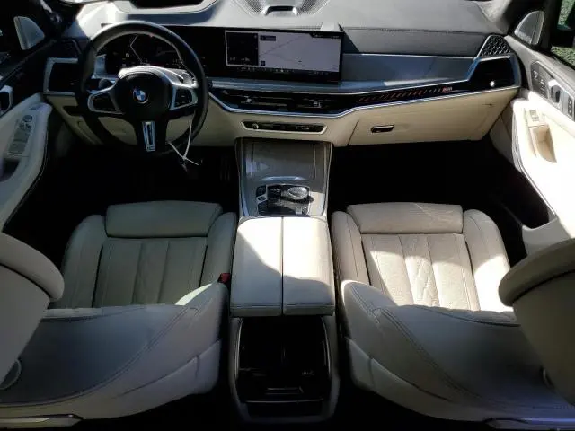 2024 BMW X7 M60I  