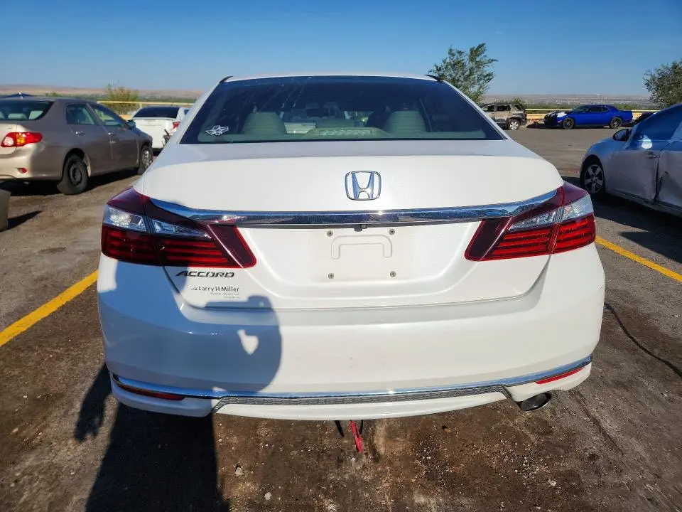 2016 HONDA ACCORD LX  