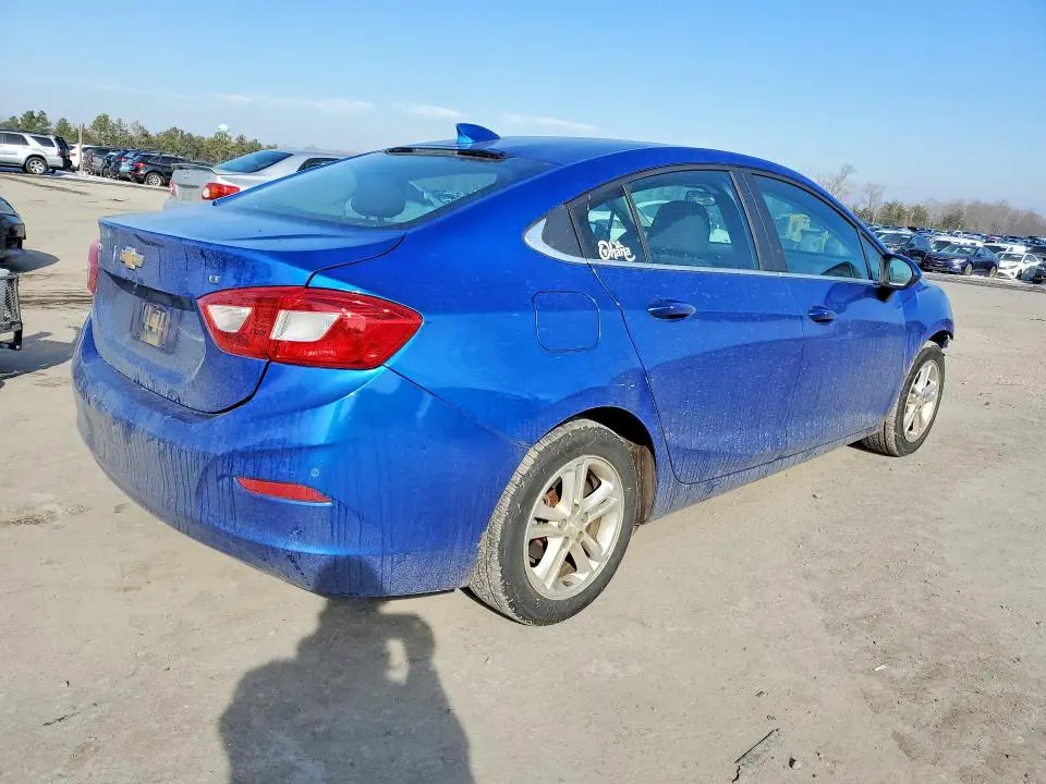 2017 CHEVROLET CRUZE LT  