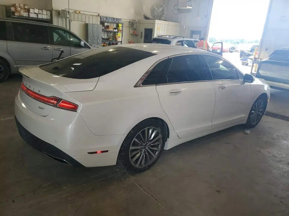 2017 LINCOLN MKZ PREMIERE  