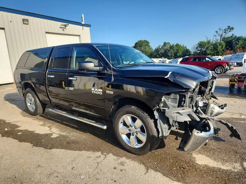 2017 RAM 1500 SLT  