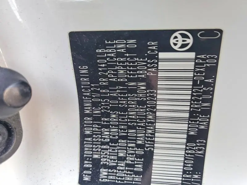 2021 TOYOTA COROLLA LE  