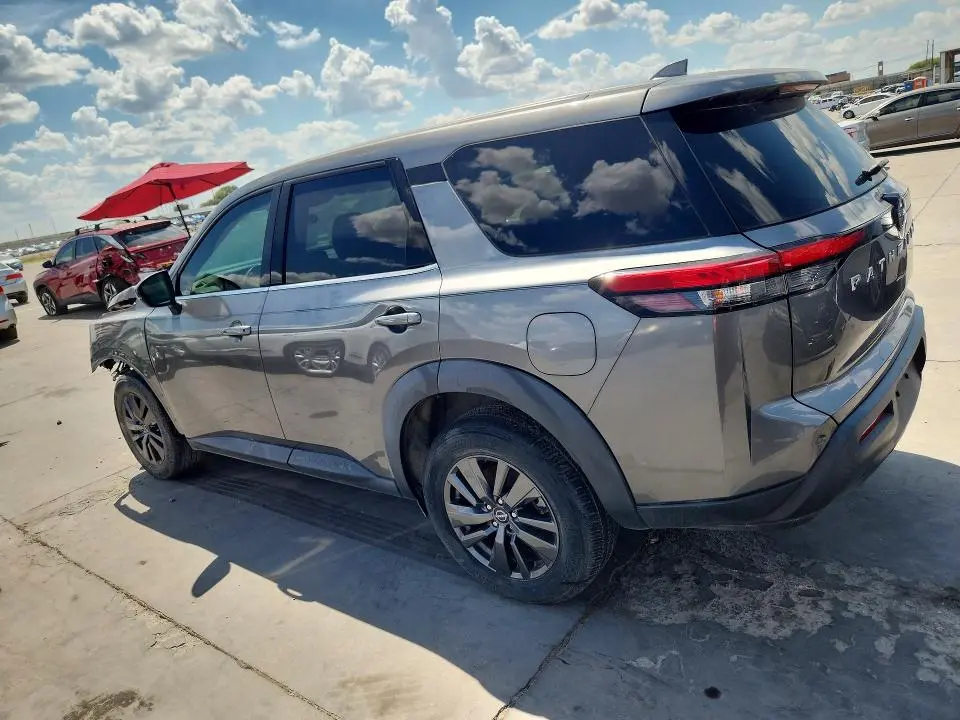 2022 NISSAN PATHFINDER S  