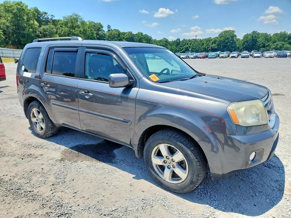 2011 HONDA PILOT EX  