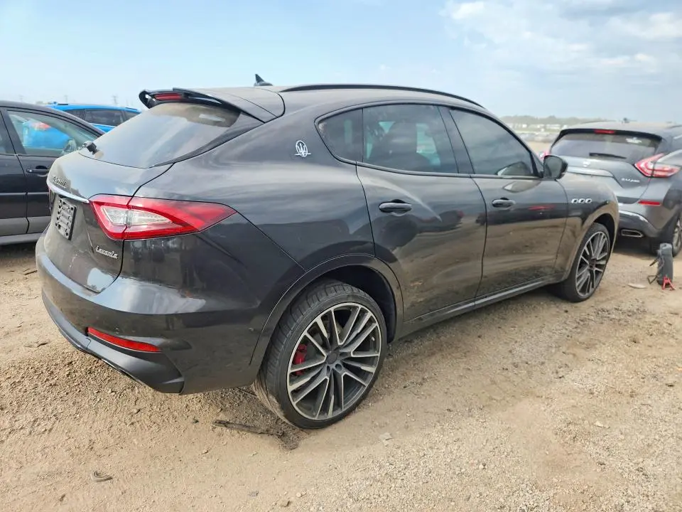 2019 MASERATI LEVANTE GTS  
