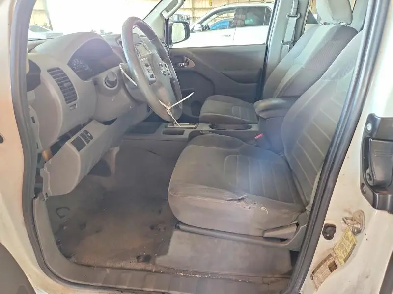 2017 NISSAN FRONTIER S  