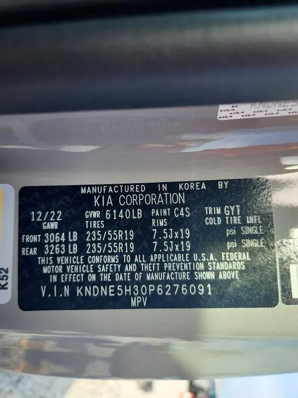 2023 KIA CARNIVAL SX  