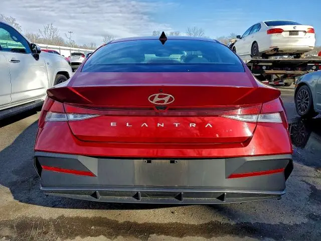 2024 HYUNDAI ELANTRA SEL  
