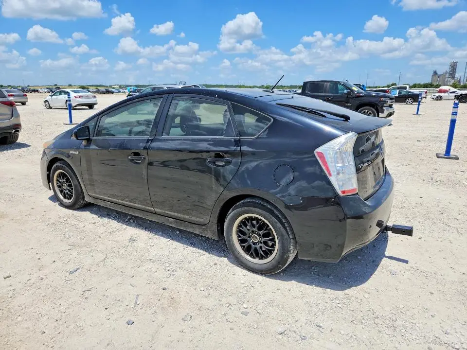 2011 TOYOTA PRIUS TWO  