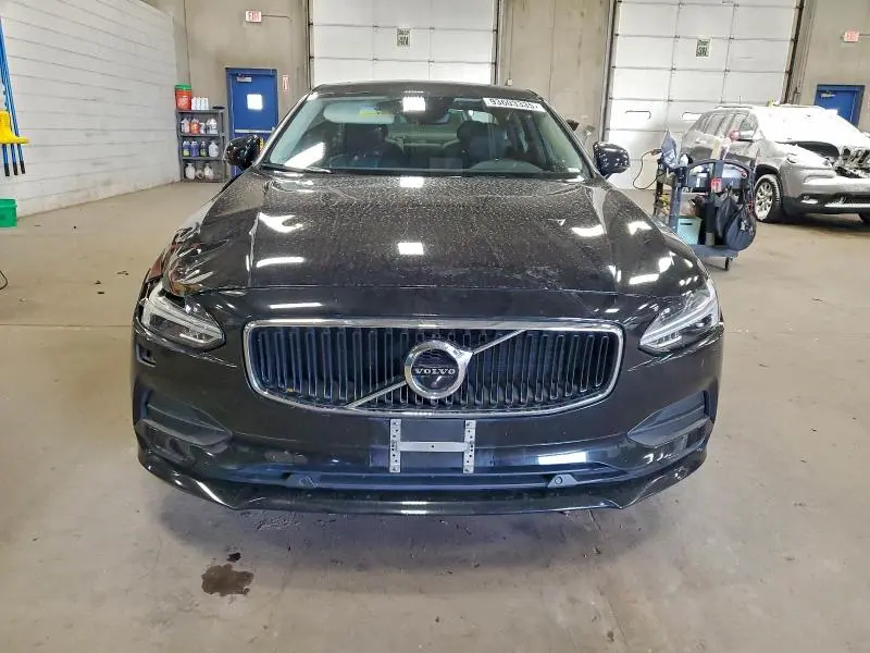 2017 VOLVO S90 T6 MOMENTUM  