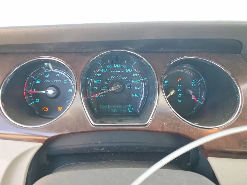 2010 FORD TAURUS SEL  