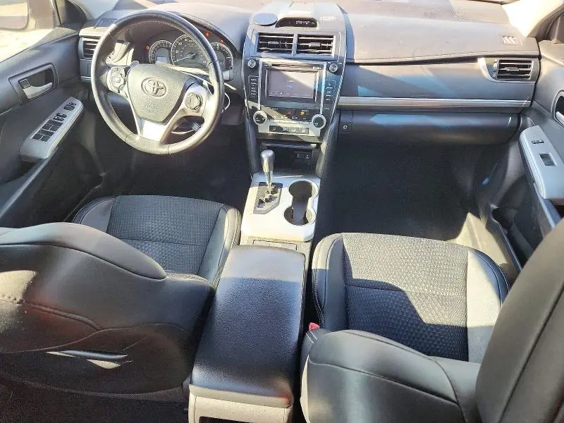 2013 TOYOTA CAMRY SE  