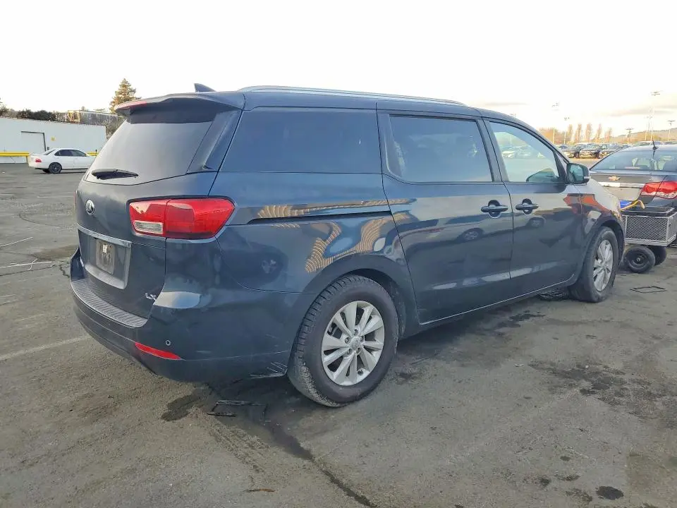 2016 KIA SEDONA LX  