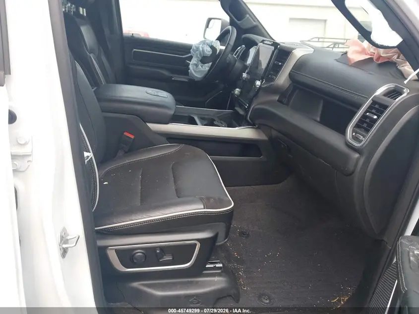 2025 RAM 1500 LARAMIE  4X4 5'7 BOX