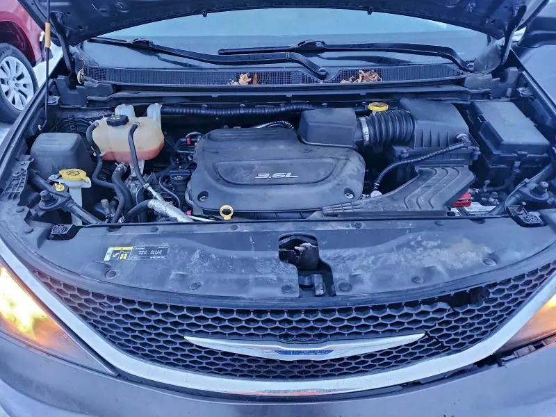 2018 CHRYSLER PACIFICA TOURING  