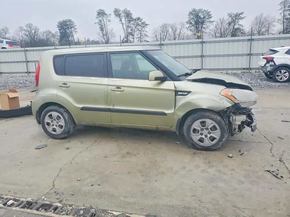 2013 KIA SOUL BASE  