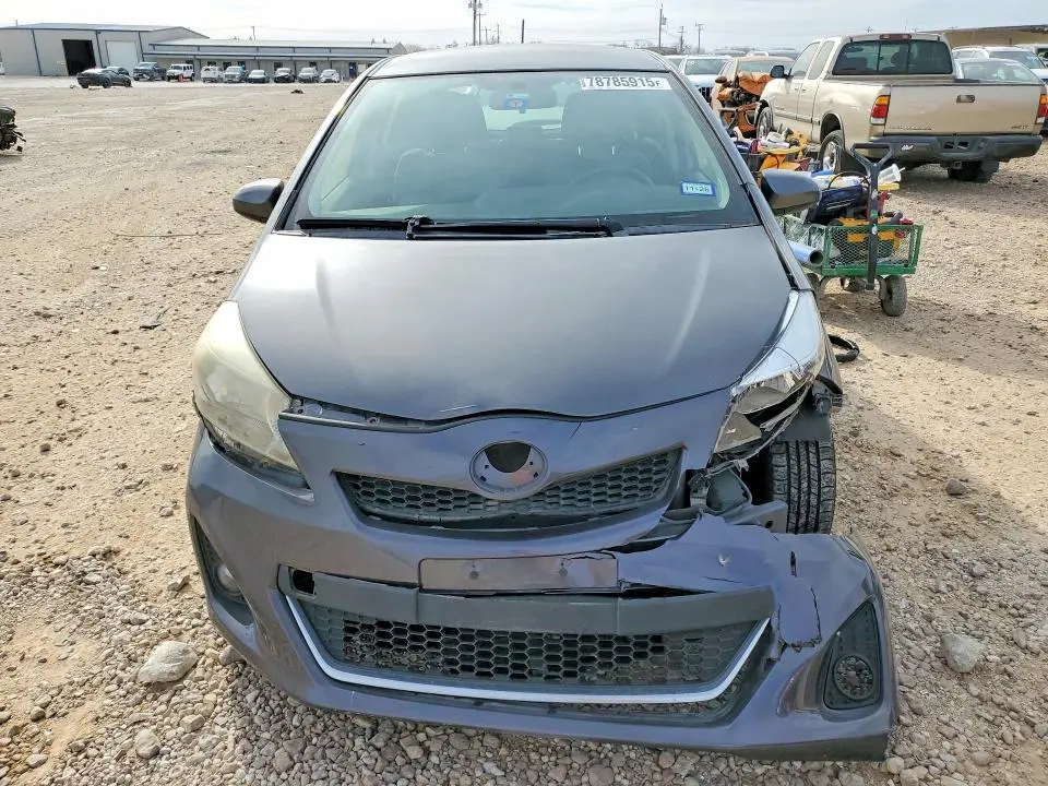 2014 TOYOTA YARIS 5-DOOR SE  