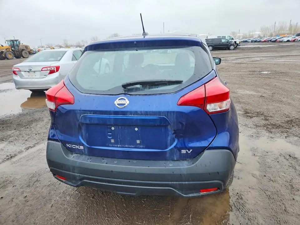 2019 NISSAN KICKS S  