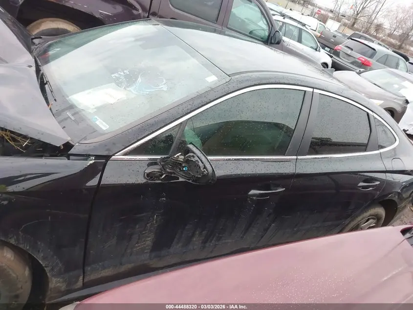 2020 HYUNDAI SONATA SE