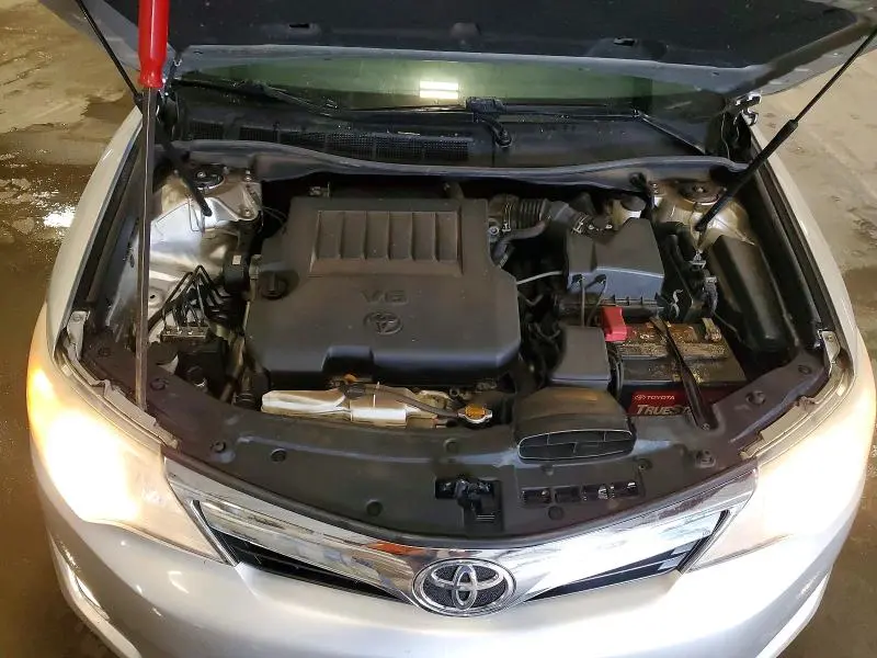 2014 TOYOTA CAMRY XLE V6  