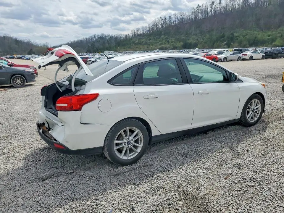 2016 FORD FOCUS SE  
