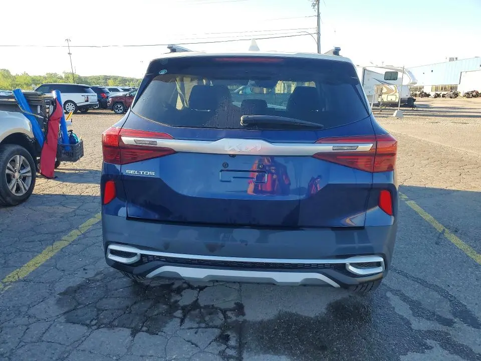 2022 KIA SELTOS S  