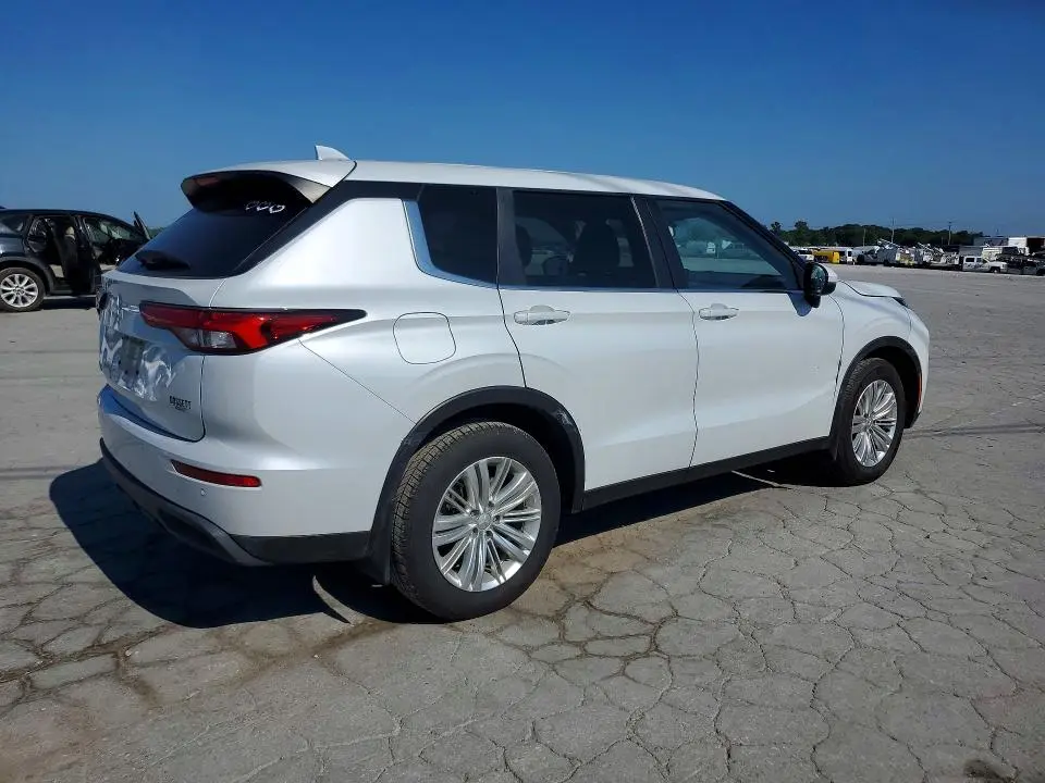 2022 MITSUBISHI OUTLANDER ES  
