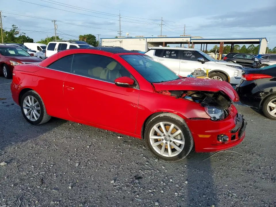 2013 VOLKSWAGEN EOS KOMFORT  