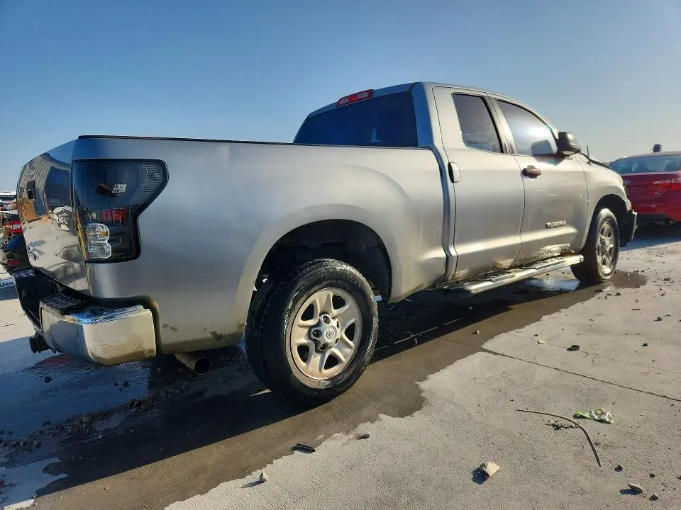 2011 TOYOTA TUNDRA DOUBLE CAB SR5  