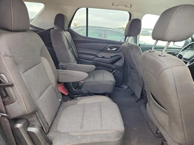 2020 CHEVROLET TRAVERSE LT  