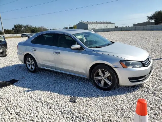 2013 VOLKSWAGEN PASSAT SE  