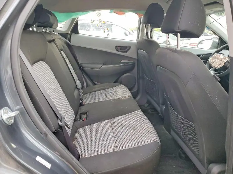 2021 HYUNDAI KONA SE  