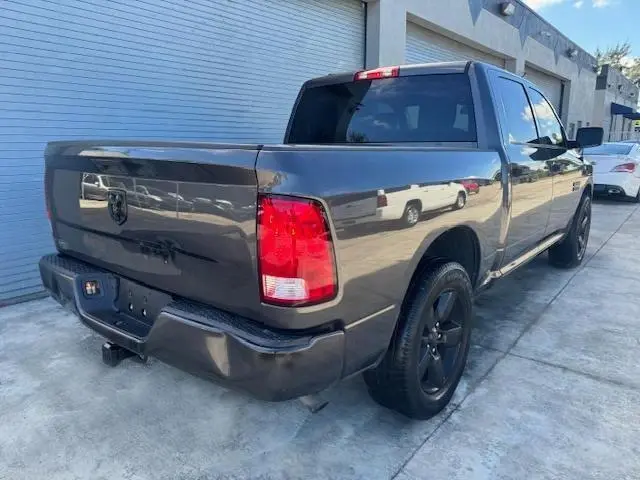 2017 RAM 1500 ST