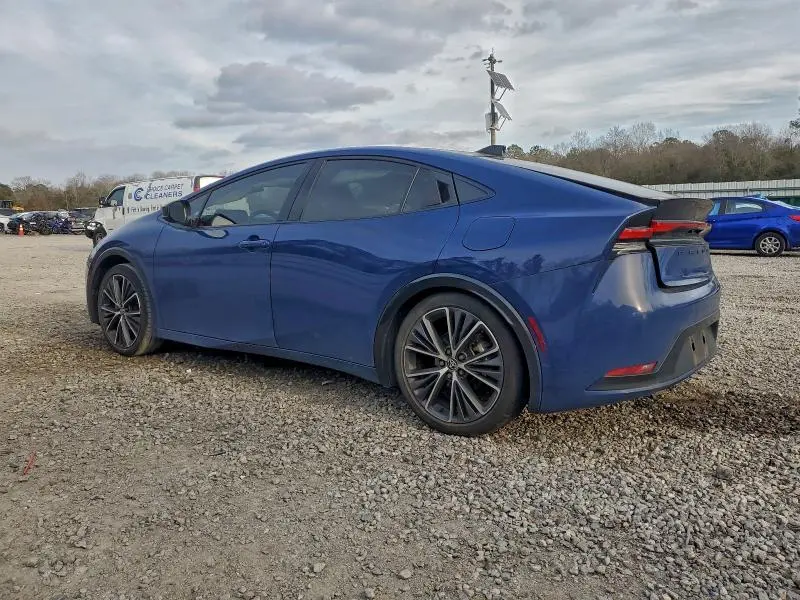 2023 TOYOTA PRIUS LE  