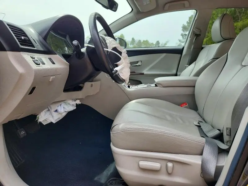 2012 TOYOTA VENZA XLE  