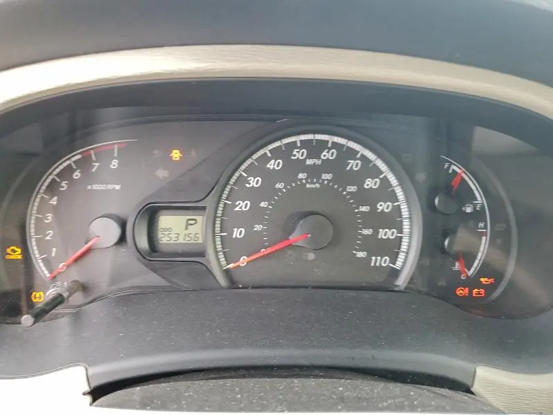 2014 TOYOTA SIENNA LE  