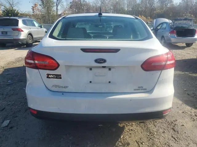 2016 FORD FOCUS SE  
