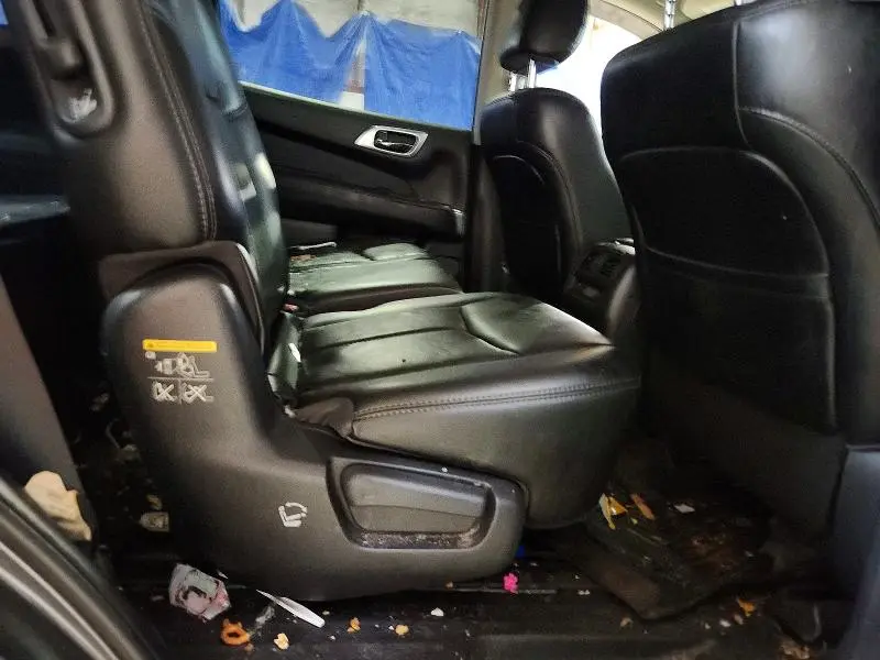 2017 NISSAN PATHFINDER SL  