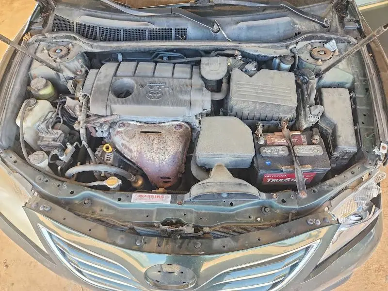 2011 TOYOTA CAMRY XLE  