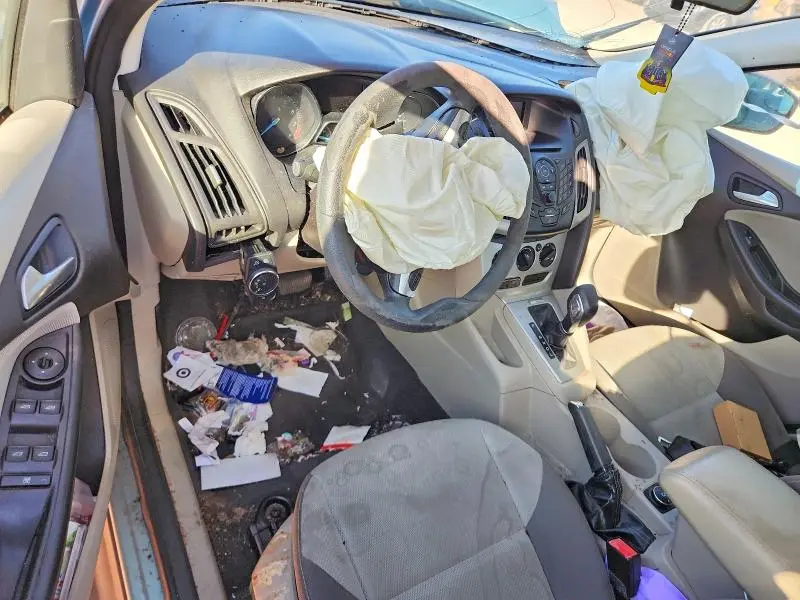 2012 FORD FOCUS SE  