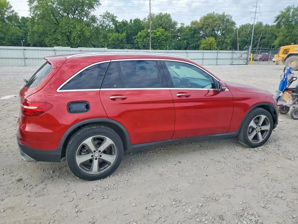 2017 MERCEDES-BENZ GLC 300  
