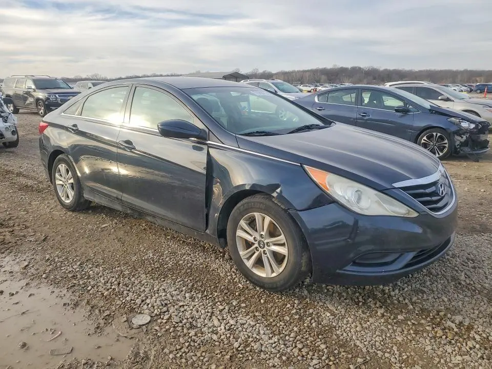 2011 HYUNDAI SONATA GLS  
